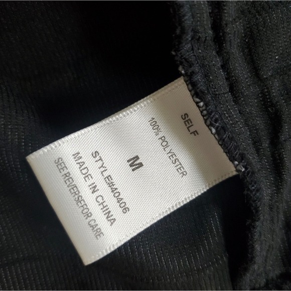 Black Pleated Ruffle Long Sleeve Blouse With Mock Neck & Button Back Size M - Picture 6 of 6